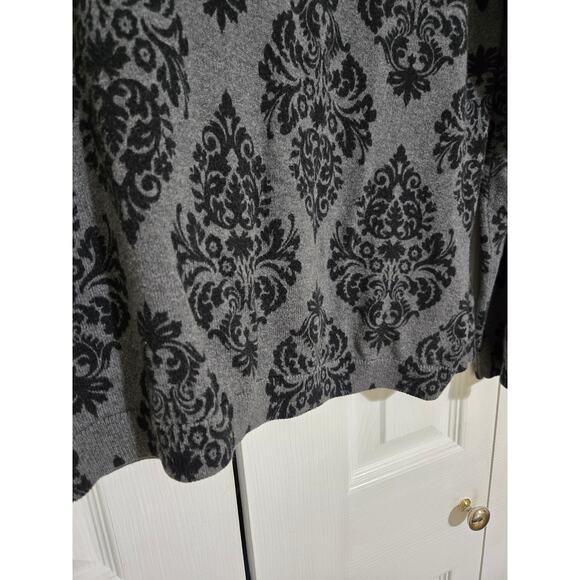 Old navy xl women's gray damask sweater - Picture 3 of 10